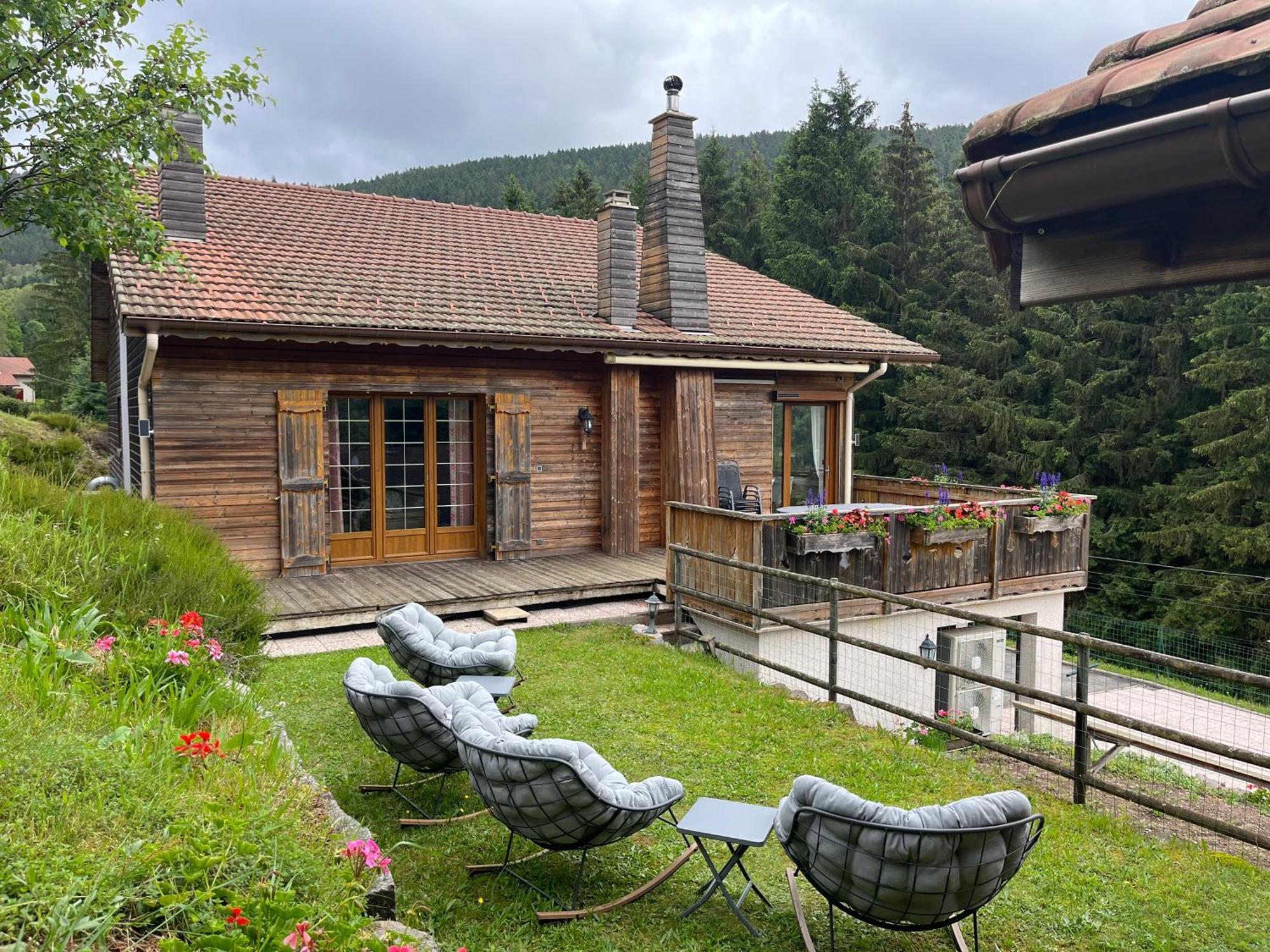 Bed and Breakfast Au 21 Vosgien Вантрон Экстерьер фото